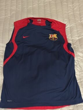 Nike FC Barcelona Navy & Red Sleeveless Training Top-Mens Size M (Like New)